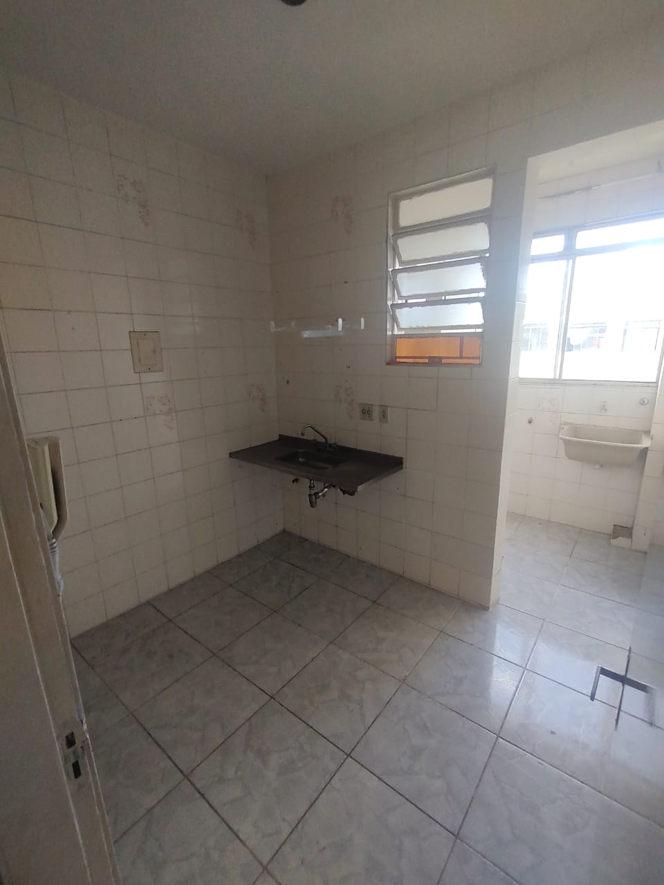 Apartamento Residencial - Heliópolis - BH
